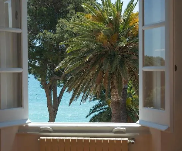 La Spagnuola - Cinquecentesca Sul Mare Con Parco Privato Savona